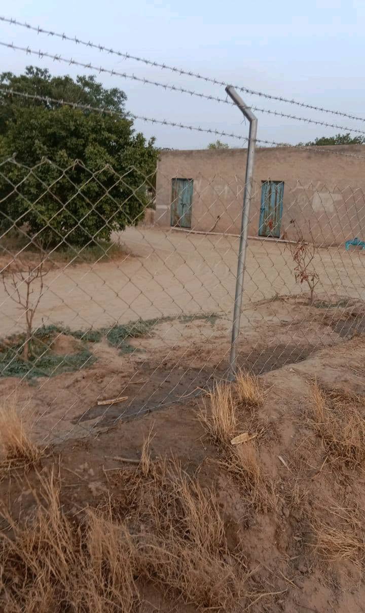 Bahawalnagar 400 kanal agri land and garden fencing main project photo